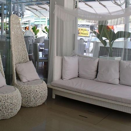 Santi White Hotel Phuket Екстериор снимка