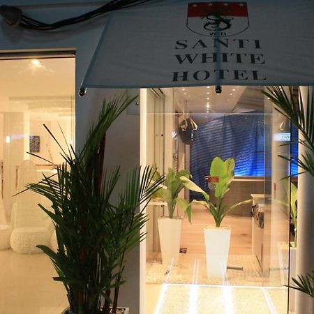 Santi White Hotel Phuket Екстериор снимка